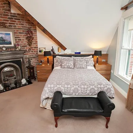 The Merchant House 5*