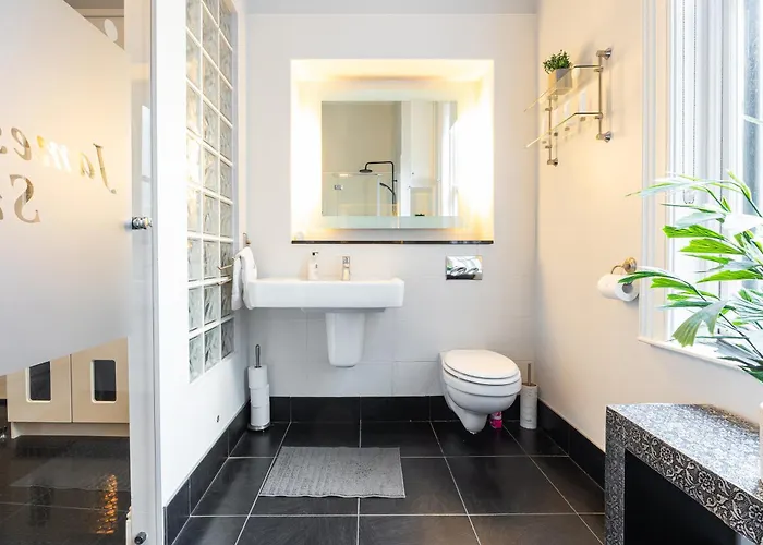 The Merchant House Guest house 5*