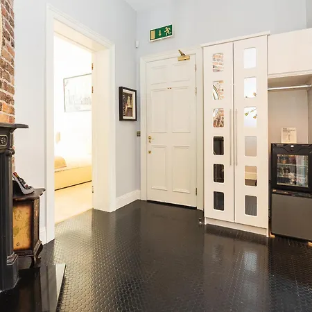 בית הארחה The Merchant House